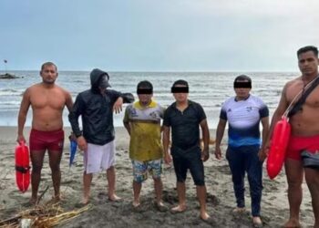 Trujillo: Cinco jóvenes fueron salvados de morir ahogados