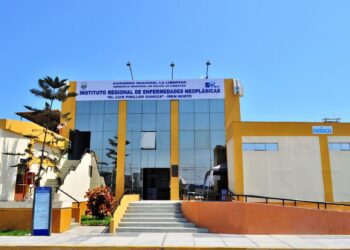 Iren Norte: Consejero regional impulsa mejoramiento y remodelación del hospital del cáncer