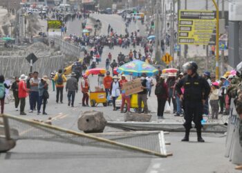La Libertad: Exhortan a manifestantes a no bloquear la Carretera Panamericana Norte