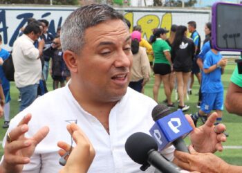 Opinión: Arturo Fernández, el alcalde «borrachito» de poder