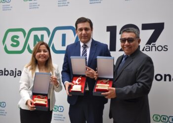 Hidrandina recibe reconocimiento en la 33° Semana de la Calidad 2023
