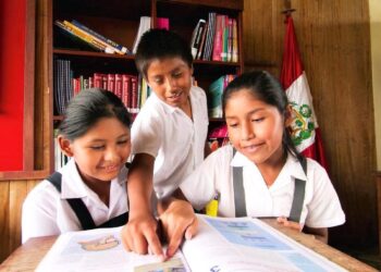 Perú: escolares aprenderán educación financiera con cursos que establece Ley 31900