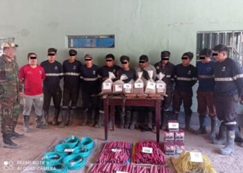 Pataz: PNP interviene a doce sujetos con material explosivo y armamento