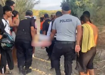 Piura: joven fallece tras lanzarse a una laguna cuando hacía concurso de clavados
