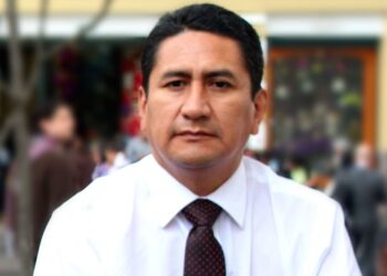 Vladimir Cerrón cobró casi S/. 70 mil con fondos públicos