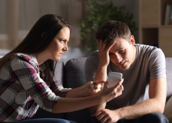 El problema de la infidelidad: factores que la desencadenan y sus implicancias negativas