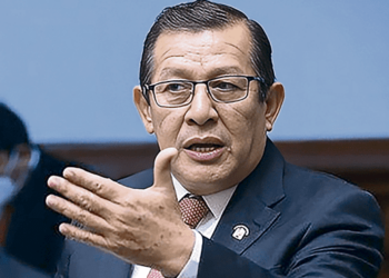 Perú: minero informal vinculado a congresista Salhuana sería beneficiado con derogación de ley en el Parlamento