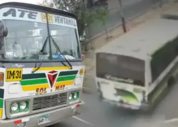 Profesora pierde la vida tras saltar de un bus al que se le vencieron los frenos