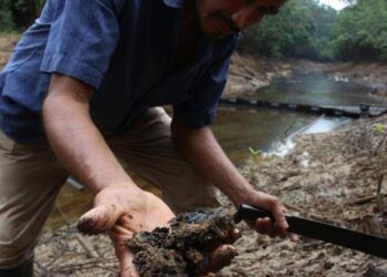 Detectan presencia de plomo en la sangre de tres niños por presunta agua contaminada