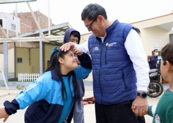 Más de 150 niños del CEBE Trujillo son beneficiados con servicio de fisioterapia y rehabilitación