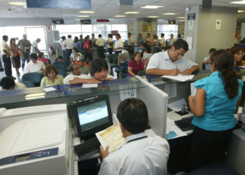 Perú: auge desmesurado de la burocracia estatal perjudica la inversión privada