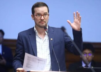 «La delincuencia no es culpa del Congreso»: Alejandro Cavero culpa al Ministerio Público y Poder Judicial