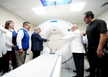 Gobernador César Acuña dispone que tomógrafos del Belén y Regional atiendan las 24 horas