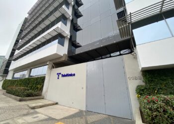 Movistar supera un millón de clientes en Perú que eligen fibra óptica