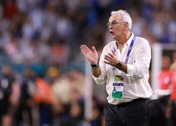 Jorge Fossati no va más en la selección peruana: firmó su desvinculación con la FPF