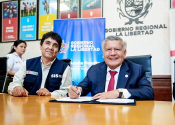 César Acuña gestionó S/. 75 millones para fortalecer atención a pacientes SIS en La Libertad