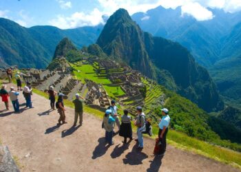 Sector turismo sigue en recuperación, pero aún está por debajo de niveles prepandemia