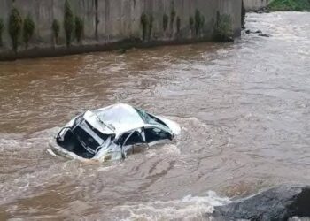 Huancavelica: buscan a bebita de dos añitos, luego que carro cayera en el río Ichu