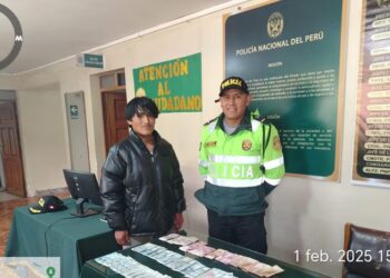 Cusco: honrado policía encuentra bolsa con S/. 12 mil y los devuelve a su dueño