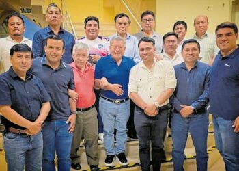 César Acuña: “Tengo a Mario y a Martín, ellos son mis dos gallitos”
