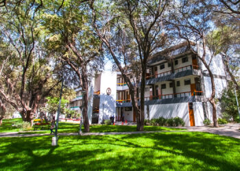 Escuela de Dirección de la Universidad de Piura presenta libro sobre urgencia de reformas estructurales
