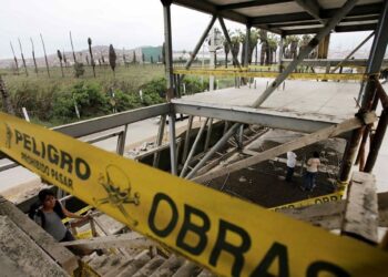 Perú: más del 55 % de obras paralizadas son responsabilidad de municipalidades