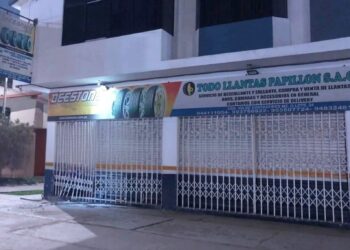 Trujillo: Desconocidos detonan explosivo en una llantera de la Carretera Industrial