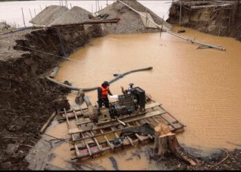 ¡Qué terrible! Congreso favorece minería ilegal y pone en riesgo inversión formal