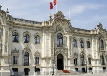 El Perú lidera ranking de reputación en América Latina, pero enfrenta riesgos internos
